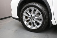 Discover efficiency, comfort, and versatility in this 2023 Toyota Highlander Hybrid AWD. Powered by... (image 3)
