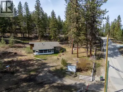 Rare Acreage Opportunity! Opportunities to secure small acreages in this coveted area are becoming i...