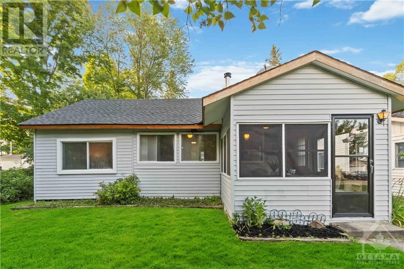 132134 BAY STREET Carleton Place, Ontario Houses for Sale Ottawa
