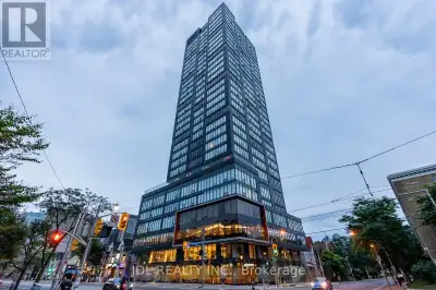 402 - 203 COLLEGE STREET Toronto (Kensington-Chinatown), Ontario