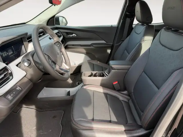 2027 Chevrolet Bolt RS FWD 4dr RS in Cars & Trucks in Lethbridge - Image 13