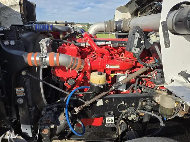 2014 KENWORTH T800 in Heavy Trucks in Saskatoon - Image 19