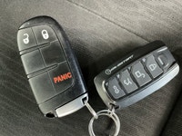 3.6L V6. 8 Speed Auto. 7 Passengers. Folding Rear Seats. All Wheel Drive. Cloth Interior. Touchscree... (image 9)