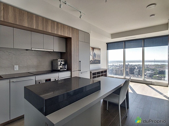 $685,000 - Condominium in Ville-Marie (downtown, old Mtl) — photo 1