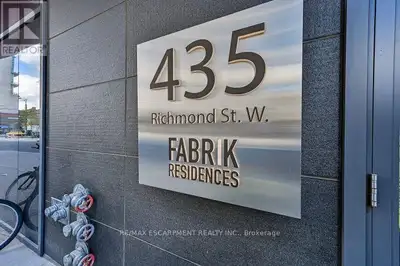 "The Fabrik Residences" Heart Of Fashion District, Down Town Toronto. Move In To Your Dream Home . S...