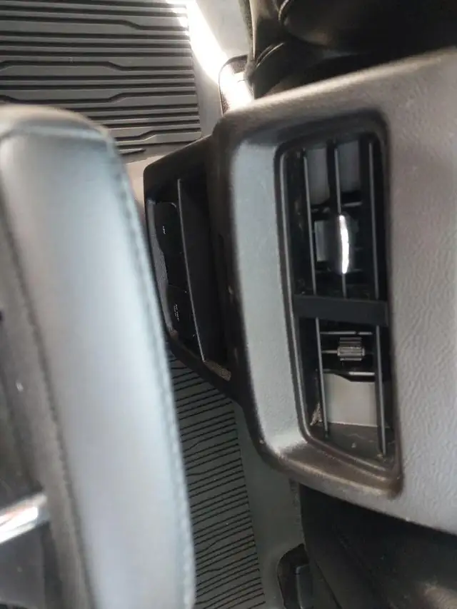 2017 Ford Edge Titanium5257671575876608013