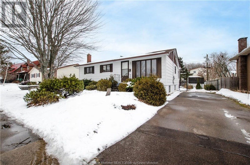 39 Frobisher AVE Moncton, New Brunswick Houses for Sale Moncton