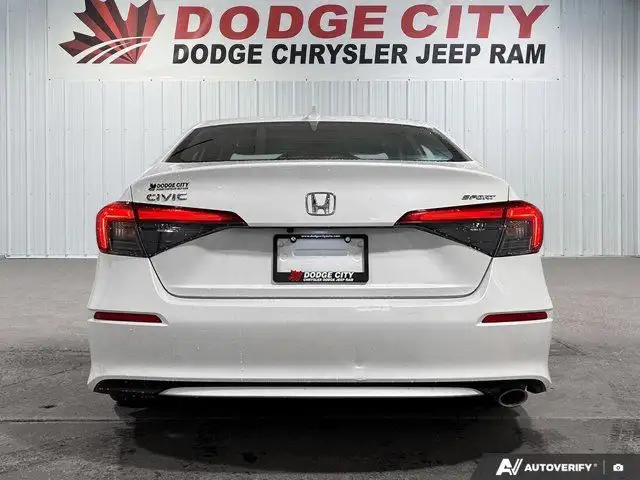 2022 Honda Civic Sedan Sport | Moonroof | Traffic Sign in Cars & Trucks in Saskatoon - Image 6