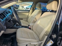 Experience the eco-friendly power of the 2016 Volkswagen e-Golf SEL Premium in attractive white. Thi... (image 9)