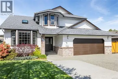 Family home in desirable North Nanaimo. This 4 Bdrm 3 Bath home offers just over 2000 sq ft of livin...