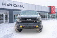 Dominate every terrain with the powerful 2021 Chevrolet Silverado 1500 LT Trail Boss. This robust Cr... (image 1)