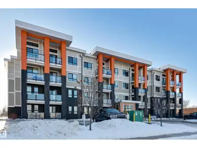 Welcome home to this 1 bedroom condo in THE RIDGE in the heart of DEVON conveniently located within...