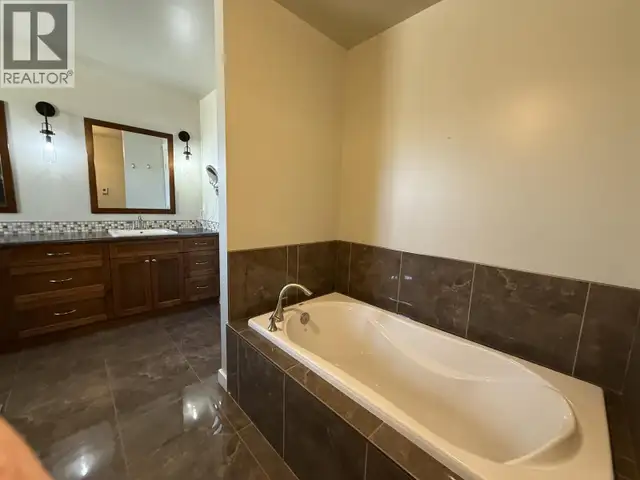 5072 BLOCK DRIVE 108 Mile Ranch, British Columbia in Houses for Sale in 100 Mile House - Image 21