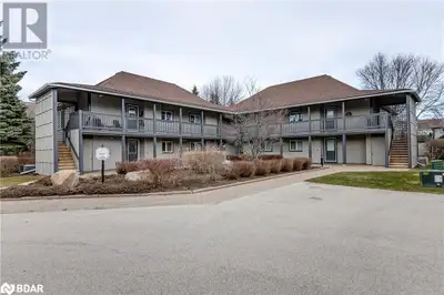 LIFESTYLE AT LIGHTHOUSE POINT ~ PREMIER GATED COMMUNITY ON THE SPARKLING BLUE WATERS OF GEORGIAN BAY...