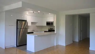 SULLIVAN'S POND ONE BEDROOM AVAIL MARCH 1st $1795