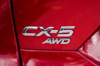 ... Engine: Moteur à 4 cylindres 2.5L L/100Km City: 9.8 L/100Km Hwy: 7.9 (image 6)