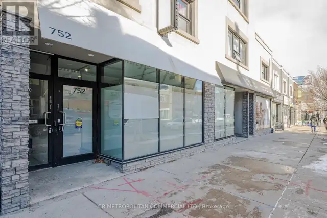 752 DANFORTH AVENUE Toronto (Danforth), Ontario in Commercial & Office Space for Rent in City of Toronto - Image 2