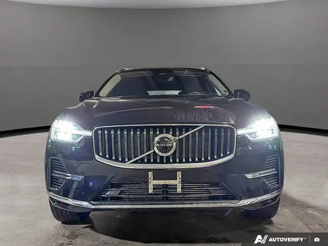 2022 Volvo XC60 Recharge Plug-In Hybrid T8 Inscription in Cars & Trucks in Edmonton - Image 4