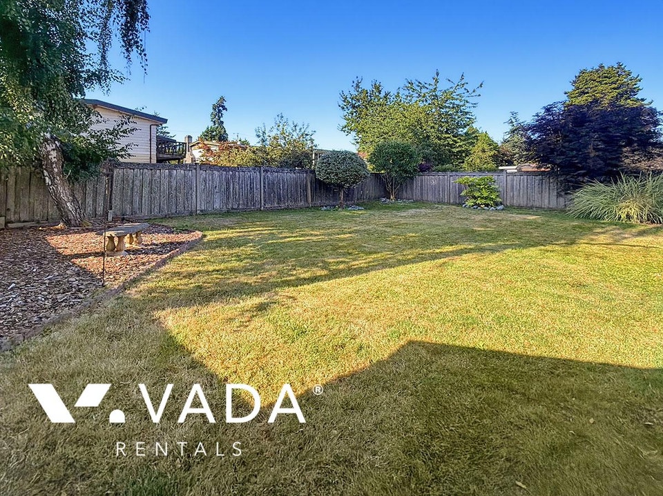 Steveston 3 BR Upper Level House Rental 3380 Springthorne Cr Ric 4