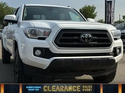 This Toyota Tacoma has a powerful Regular Unleaded V-6 3.5 L/211 engine powering this Automatic tran...