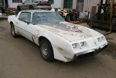 David Ts Camaro & Firebird Indianapolis Pace Car, Runs good, except it requires oil pump, very littl...