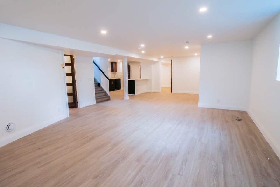 191 Gadsby Ave, Welland - 1 Bedroom Lower Unit 3