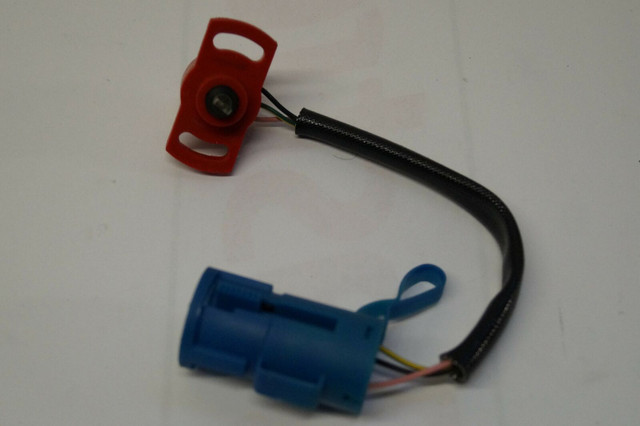 NEW JAGUAR THROTTLE POSITION SENSOR - BIRKSHIRE AUTOMOBILES in Engine & Engine Parts in City of Toronto