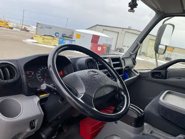 2018 Hino Truck 195 FROZEN in Heavy Trucks in Saskatoon - Image 18