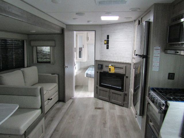 2024 Catalina 263BHS in Travel Trailers & Campers in Sarnia - Image 4