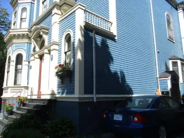 17-059 Spacious flat. All Inclusive. Furnished or Unfurnished