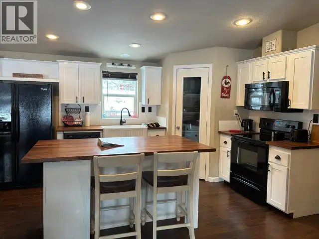 5284 Christian Valley Road Westbridge, British Columbia in Land for Sale in Penticton - Image 39