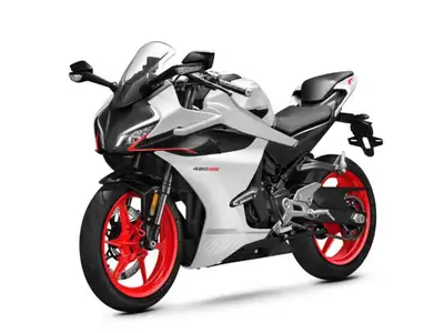 2025 CFMOTO 450SS 450 SS 2025 CFMoto 450SS Visit us today at 33 Emes Road (Off McPhillips @ the Nort...