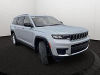 Say hello to your family's new favourite road trip machine! This *2024 Jeep Grand Cherokee L Laredo*... (image 7)