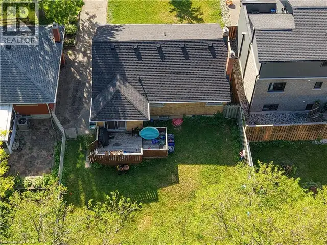 245 EIGHTH Avenue Kitchener, Ontario in Houses for Sale in Kitchener / Waterloo - Image 35
