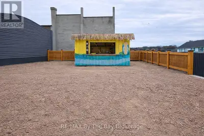 Seasonal Lease from May 1st 2026 to September 30th 2026. This would be the perfect location for a to...