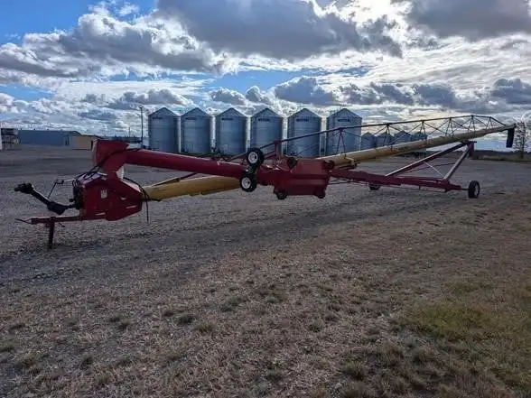 2014 WESTFIELD MKX130-94 in Farming Equipment in Edmonton - Image 2