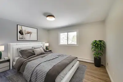 Freshly Renovated 2 Bedroom 1 Bathroom Apartment! Welcome to 233 Durand Street in beautiful Sarnia,...