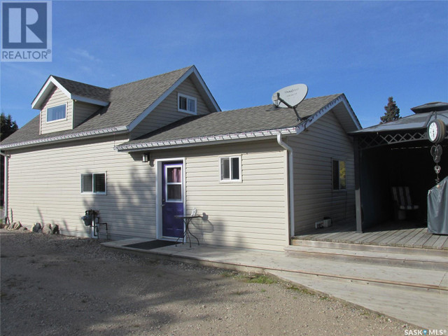 807 Centre STREET Nipawin, Saskatchewan in Houses for Sale in Nipawin