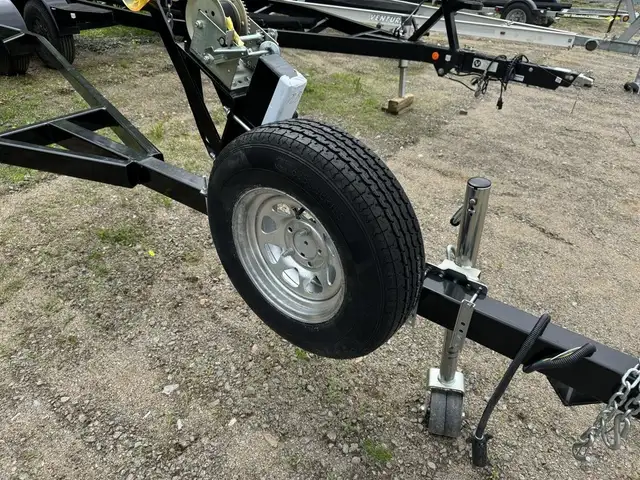 2023 Remok 7000 LBS Shaft in Cargo & Utility Trailers in Rimouski / Bas-St-Laurent - Image 4