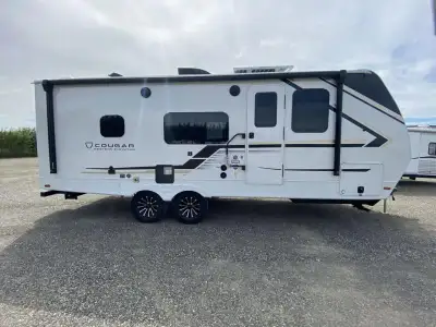 Keystone Cougar Half-Ton travel trailer 22MLSWE highlights: King-Size Bed Theater Seating Booth Dine...