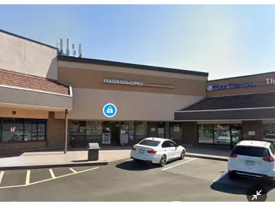 Fantastic location FOR LEASE at Westbrook Centre just steps away from Willowbrook Mall. This large w...