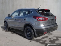 This 2023 Nissan Qashqai SV AWD comes equipped with *2.0L 4-cylinder engine*, *Intelligent All-Wheel... (image 2)
