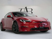 This stunning 2021 Tesla Model S Plaid is a local Ontario vehicle with a clean CARFAX report and is... (image 1)