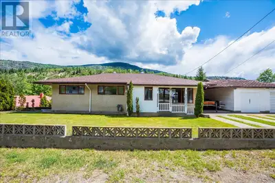Offered for the first time since it was built in 1962, this 4-bedroom, 1-bathroom riverfront gem is...