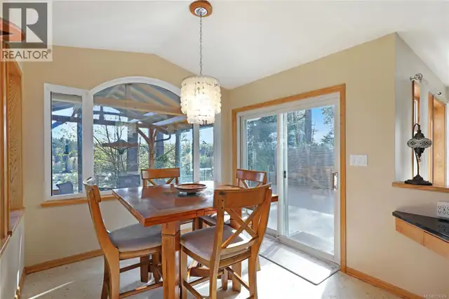 2371 Steelhead Rd Campbell River, British Columbia in Houses for Sale in Campbell River - Image 14