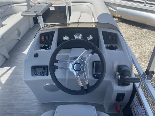 2023 Bennington Marine 20 SVSR in Powerboats & Motorboats in Guelph - Image 9