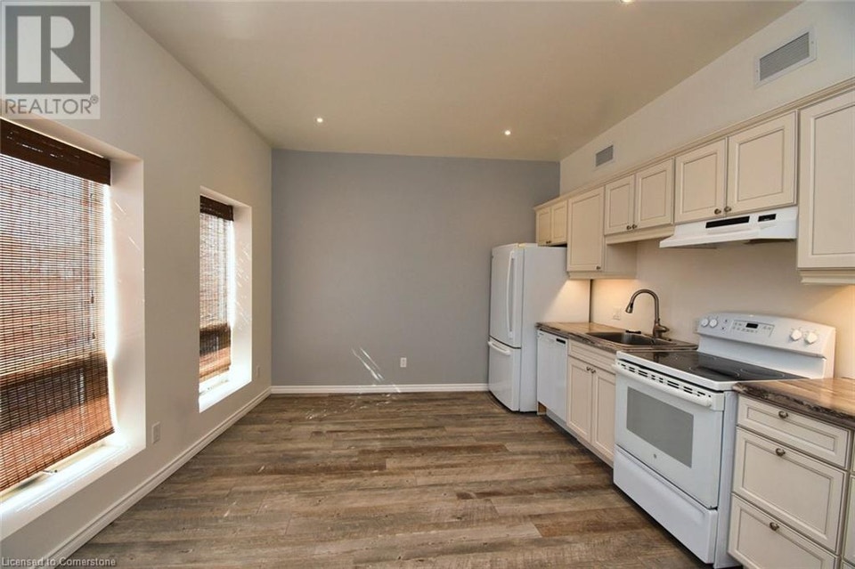 329 KING Street E Unit# 3 Hamilton, Ontario 2