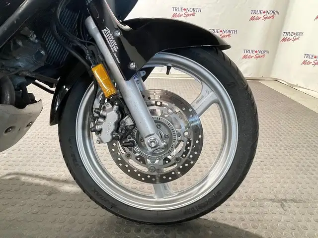 2008 Honda Varadero CLEAN BIKE/CERTIFIED/GIVI SADDLEBAGS/FINANCE in Sport Touring in North Bay - Image 9