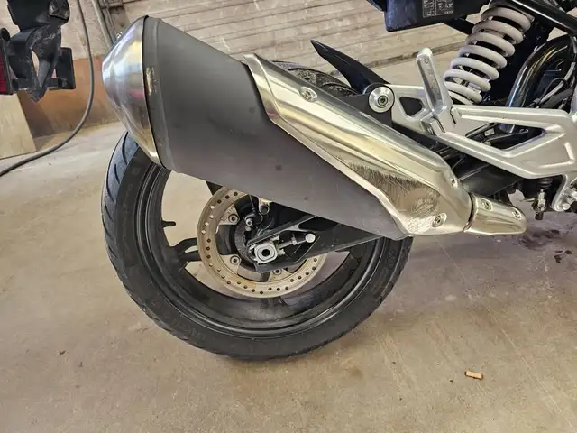 2019 BMW g 310r motorcycle abs Project or Parts Bike in Motorcycle Parts & Accessories in Winnipeg - Image 8