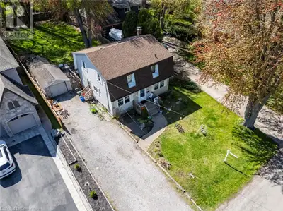 A great opportunity to live in one of the most sought-after locations in Ancaster! Opportunity to bu...